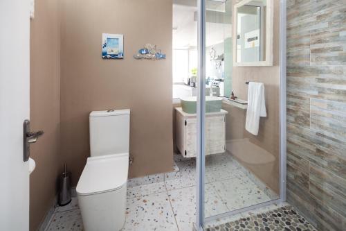Two-Bedroom Apartment image 9