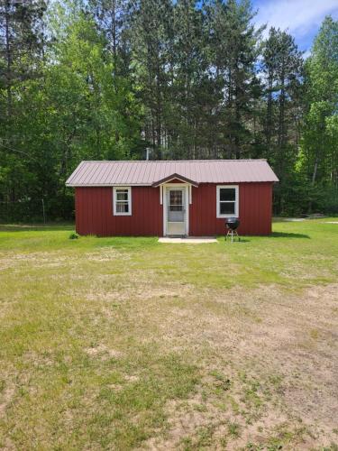 cabin 3 in Steuben, USA