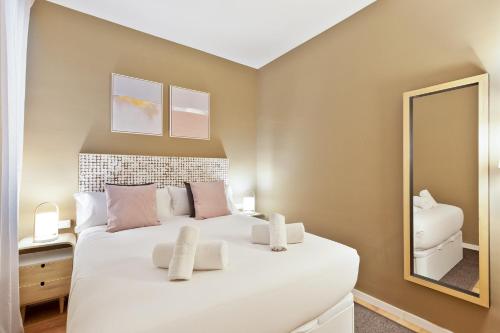Ola Living Diagonal Apartments 5