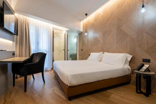 โรงแรมลอนดอน (London Hotel) near ปราสาทซฟอฟเซสโก