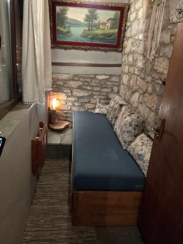 Αυθεντικό πετρινο στην Ναύπακτο, Nafpaktos (foto 10)