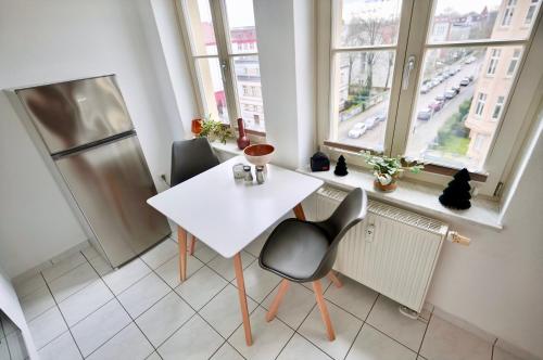 Design Apartment - Boxspringbett - Waschmaschine - 55 Zoll Smart-TV - Netflix inklusive - Arbeitsplatz