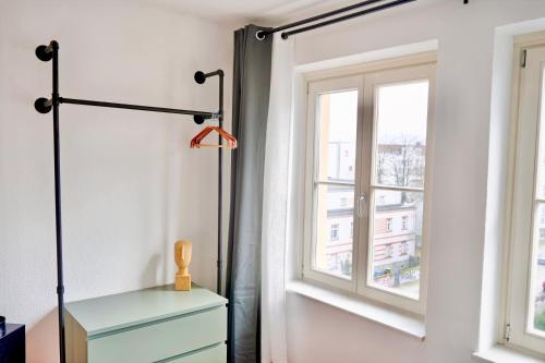 Design Apartment - Boxspringbett - Waschmaschine - 55 Zoll Smart-TV - Netflix inklusive - Arbeitsplatz