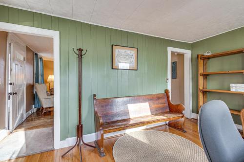 Quiet Port Royal Home with Deck, Near Juniata River! in Mifflintown, USA