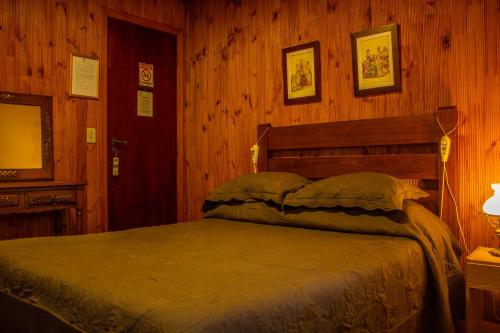 Standard Double Room image 4
