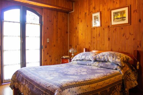 Double Room with Patio image 5