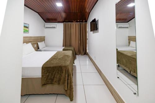 Standard Triple Room image 3