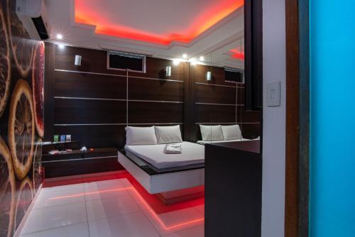 Motel Fantasy 2 – Contagem, FL