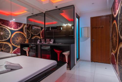 Motel Fantasy 2 – Contagem, FL