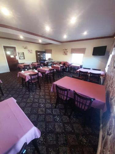 Lynton Hotel - main image