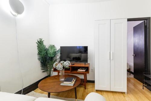 Apartment 190: Upper East Side in New York, USA