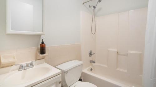 Apartment 223: Hells Kitchen in New York, USA