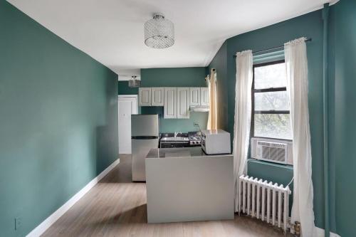 Apartment 566: East Village in New York, USA