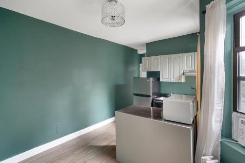 Apartment 566: East Village in New York, USA