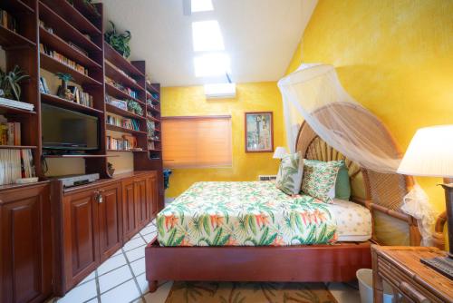 Beachfront Xaman Ha - 3 BR at Playacar Phase l in Playa del Carmen, Mexico