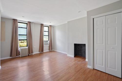 Apartment 403: East Village in New York, USA