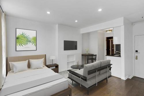 Apartment 407: East Village in New York, USA