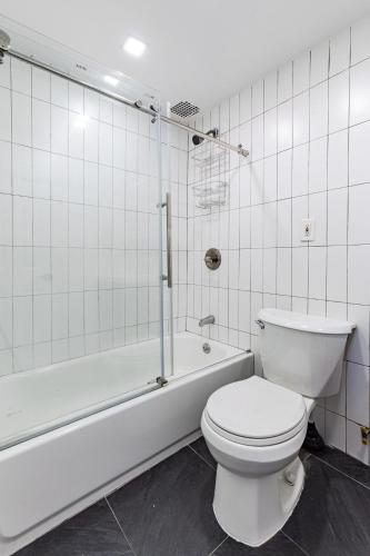 Apartment 1407: East Village in New York, USA