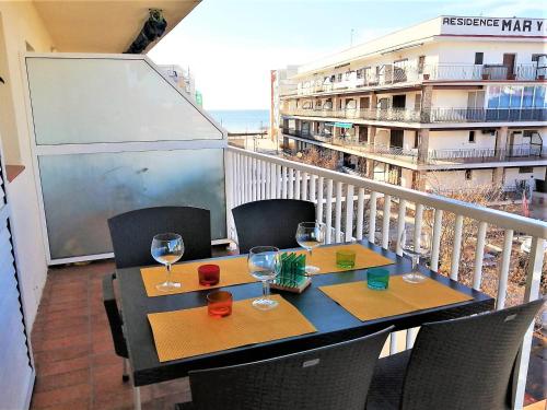 Apartamento Roses, 2 dormitorios, 5 personas - ES-258-41