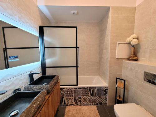 Apartment image 10