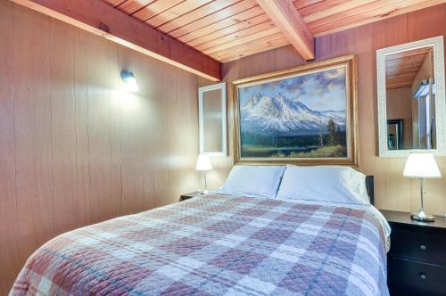 Inviting Mt Hood Cabin with Deck 1 Mi to Skibowl! - image 6