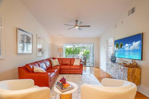 Condo in Naples Near Mercato and Close to Vanderbilt Beach