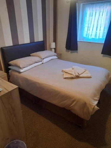 Lynton Hotel - image 11