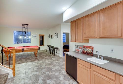 Family Oasis with Pool 2 Mi to Downtown Chandler! - image 2