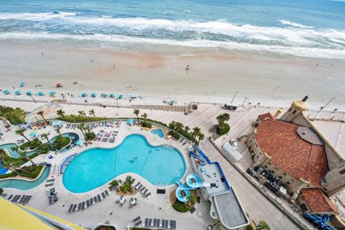 Luxury 15th Floor 3 BR Condo Direct Oceanfront Wyndham Ocean Walk Resort Daytona Beach | 1511 in Daytona Beach, USA