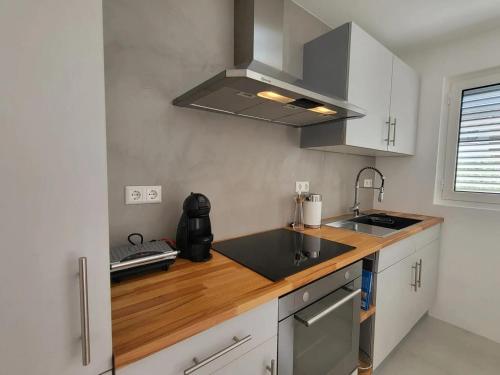 Two-Bedroom Apartment with Balcony image 6