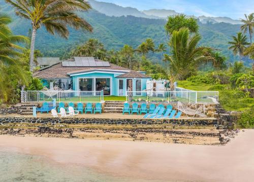 Corner Luxury Ethereal Hawaii Beachfront Estate for Monthly Rental with Private Beach & 3 Beachfront Jacuzzis & Snorkeling Reef & Jurassic Park Film Site