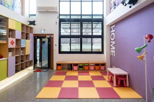 Wa Ha Ha House near Eternal Golden Fortress