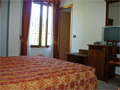 2 twin beds
