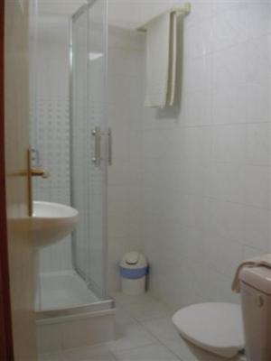 Öreg Halász Hotel és Étterem in Tát