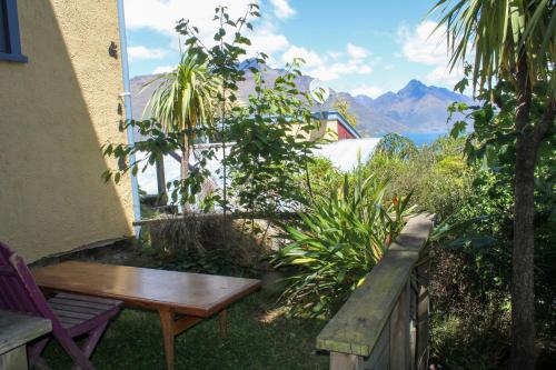 Hippo Lodge Backpackers – Queenstown, CA