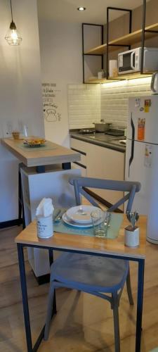 One-Bedroom Apartment image 7