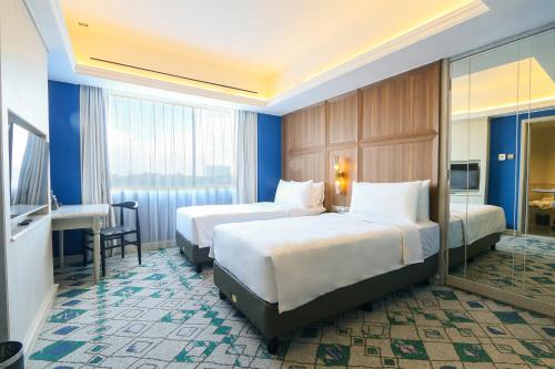 Java Paragon Hotel & Residences in Surabaya