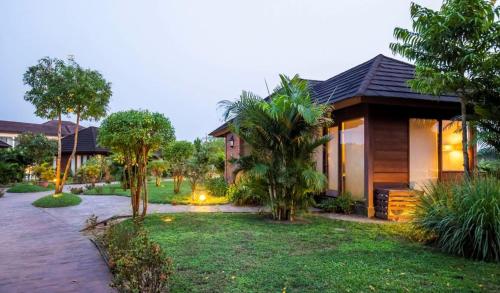 주변 환경, Lakowe Lakes Hotel Golf and Country Estate by NEWMARK in 레키