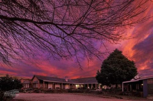 The Oaks Hotel in Richmond