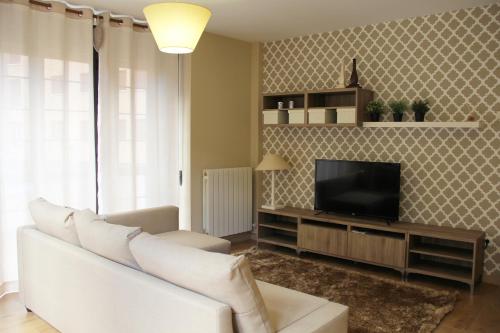 3 bedrooms, 4 beds