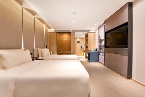 2 twin beds