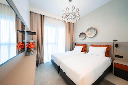 Spectacular -901 Downtown Views II T 1 - image 2