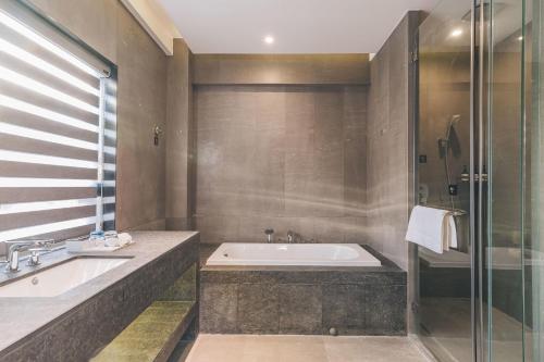 厦门会展中心海景别墅亚朵酒店 厦门会展中心海景别墅亚朵酒店