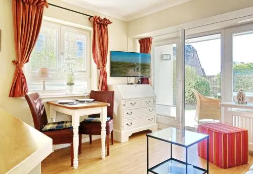 Haus Silvana, App 1 in Wenningstedt-Braderup, Deutschland