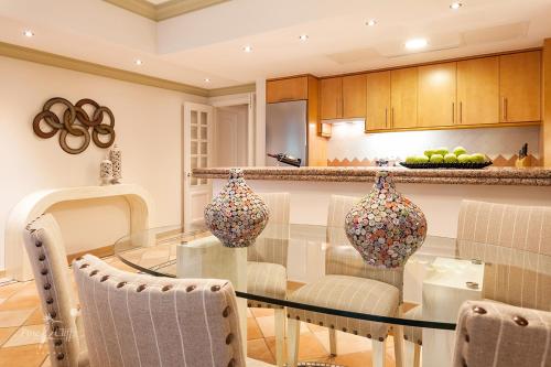 Pine Cliffs Suites - image 5