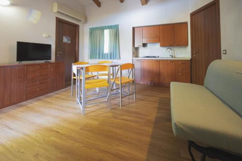 Heliopolis Camping & Village in ปิเนโต