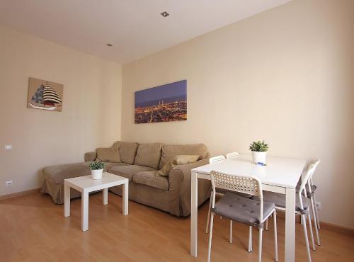 MUNNE - Spacious apartments next to FC Barcelona 4