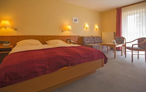 2 queen beds