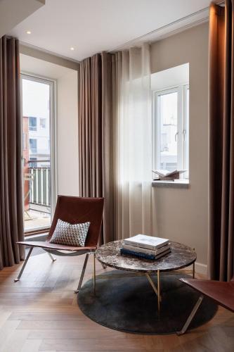 Ascot Hotel - image 10