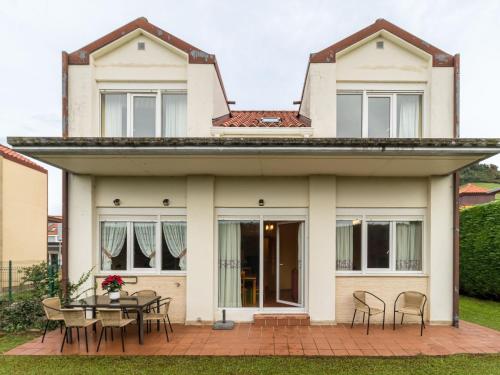  Holiday Home La Joya by Interhome, Ferienwohnung in Boó de Piélagos